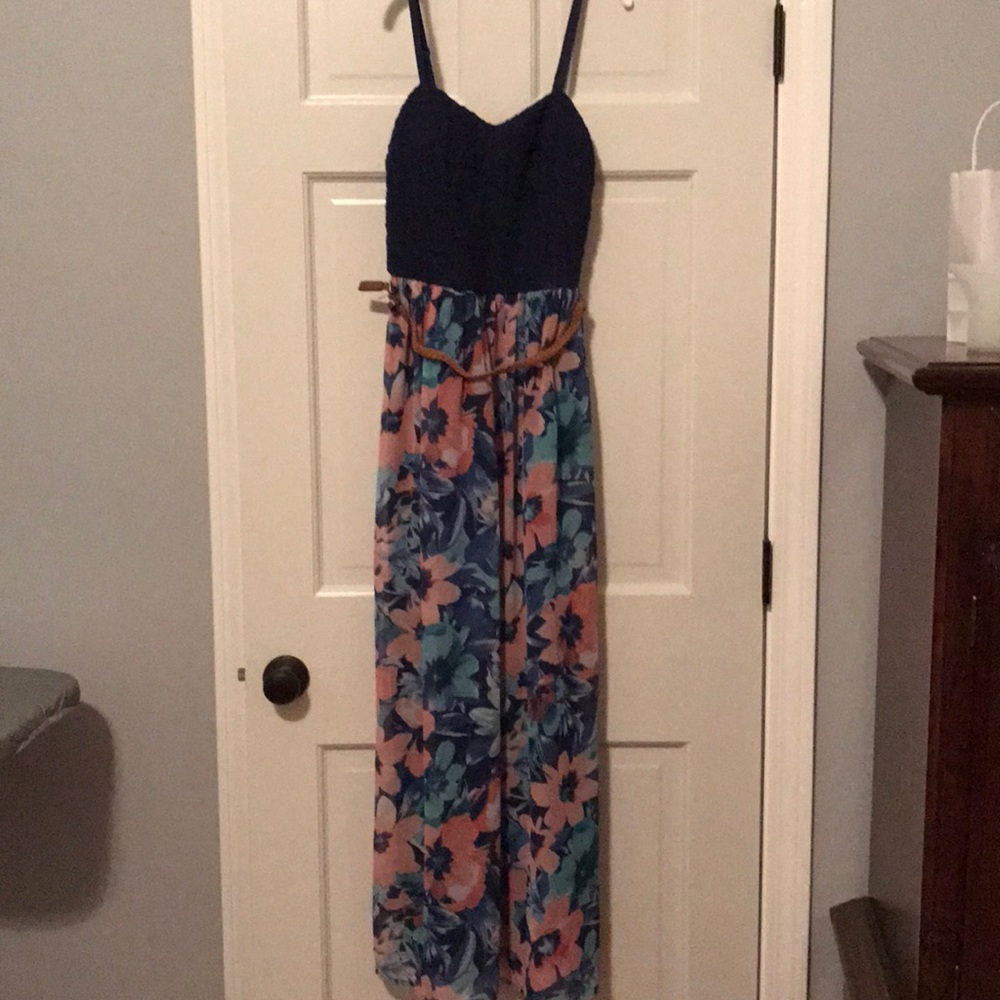 🔥PRICE DROP🔥Floral Dress